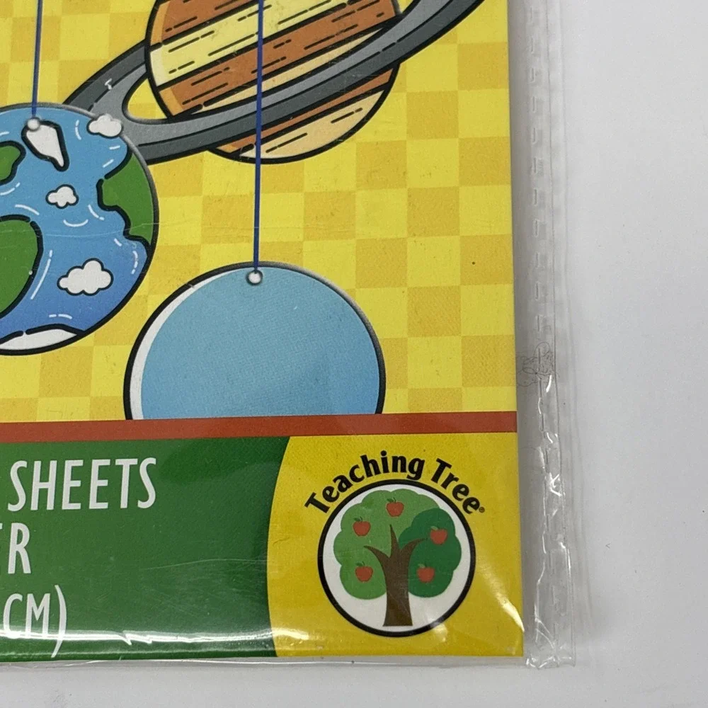 Crayola Creative Classroom Solar System Mobile DIY Kit Teaching Tree Ages 5+ NEW